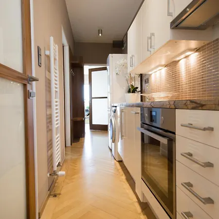 Apartament Place For *